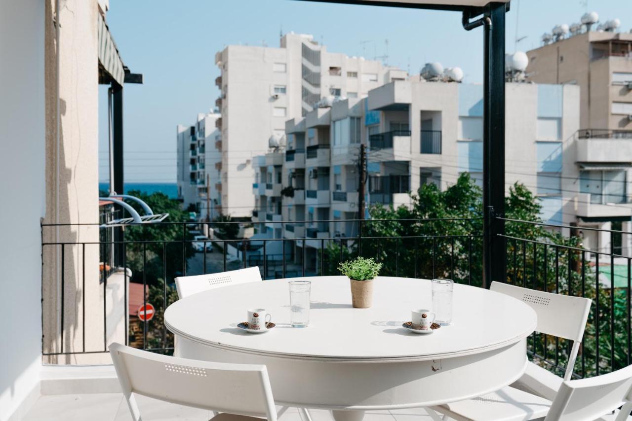 Ferienwohnung Seasunlove Apt. Larnaka Exterior foto